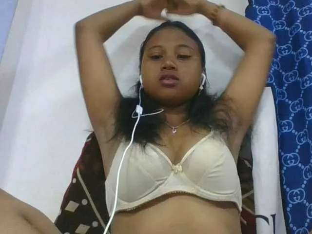 Live sex webcam photo for Murellah1a #293573718