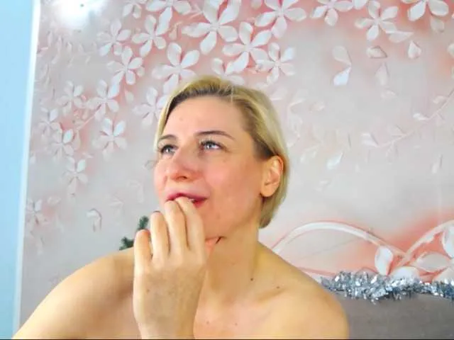 Live sex webcam photo for Murenza #271804342