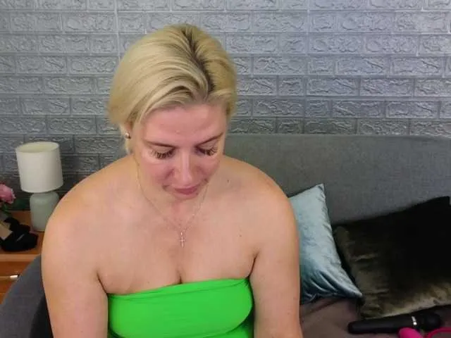 Live sex webcam photo for Murenza #276729120