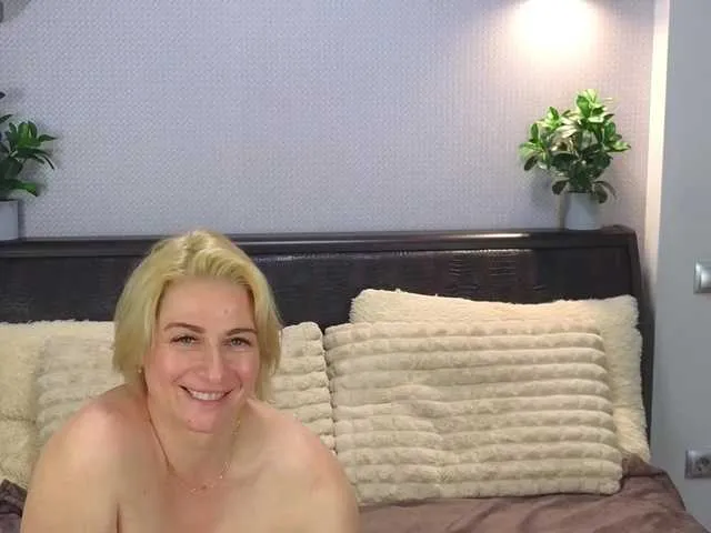 Live sex webcam photo for Murenza #278243592