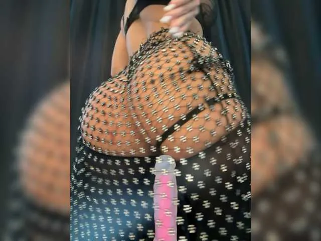 Live sex webcam photo for Murti123 #277547532