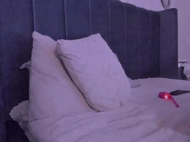 Live sex webcam photo for Mussaenda #276372528