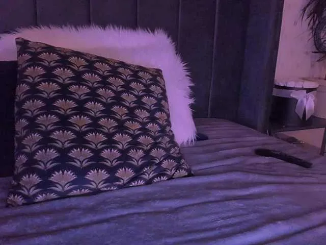 Live sex webcam photo for Mussaenda #276748221