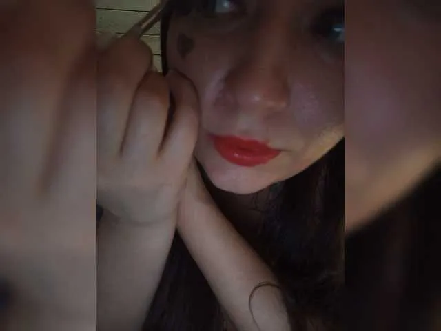 Live sex webcam photo for Mussypussy222 #276617289
