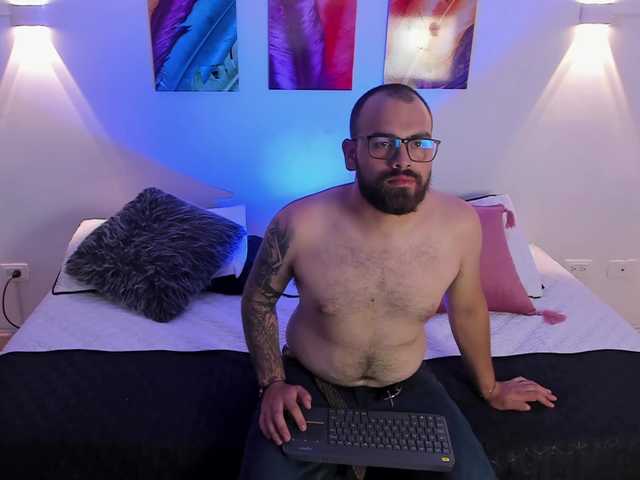 Live sex webcam photo for MustafaZekki #275926872