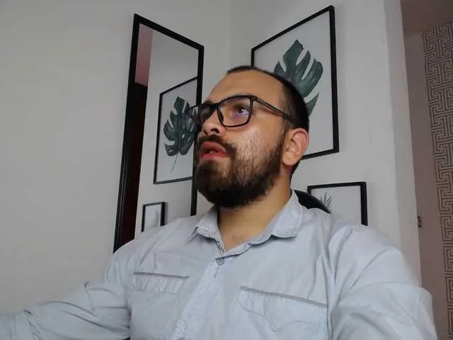 Live sex webcam photo for MustafaZekki #275969691