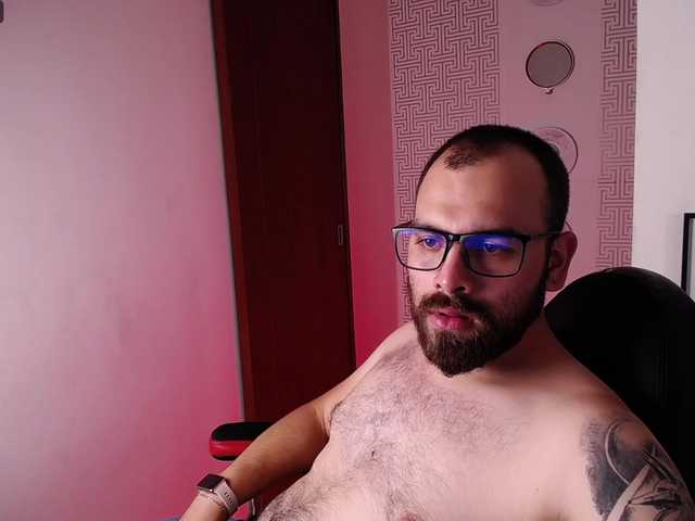 Live sex webcam photo for MustafaZekki #275993775