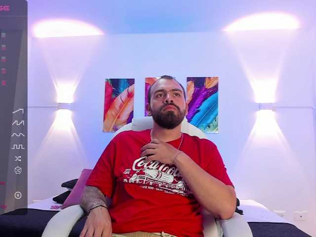 Live sex webcam photo for MustafaZekki #276075904