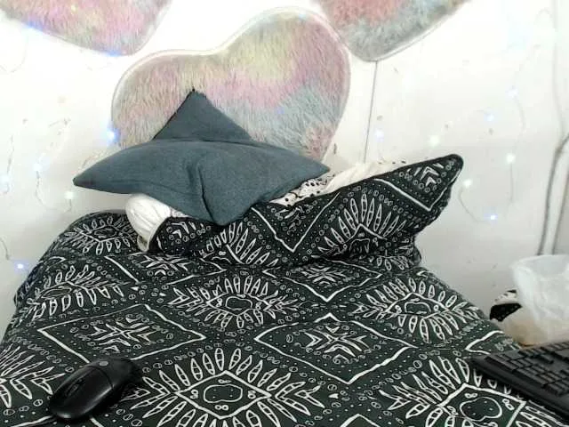 Live sex webcam photo for Muusaa-Kayy #273243976