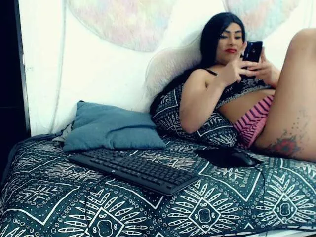 Live sex webcam photo for Muusaa-Kayy #273443475