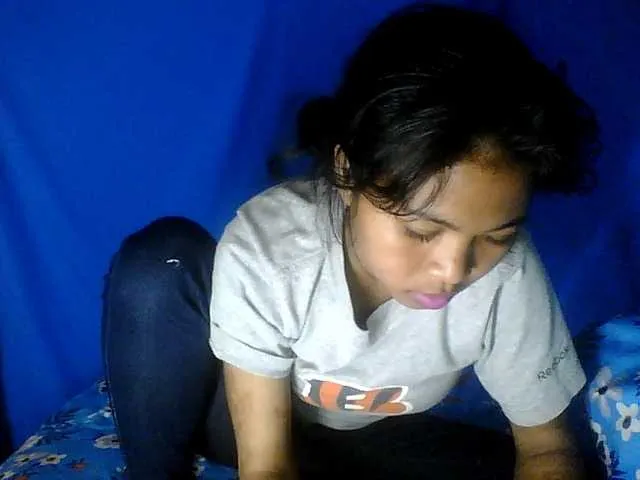 Live sex webcam photo for My-chat #273372180