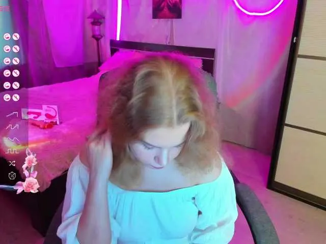 Live sex webcam photo for My-cute-girl #291070280