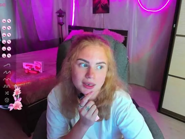 Live sex webcam photo for My-cute-girl #291238645