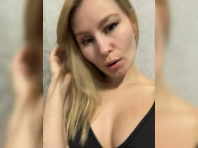 Live sex webcam photo for My-love33 #278022802