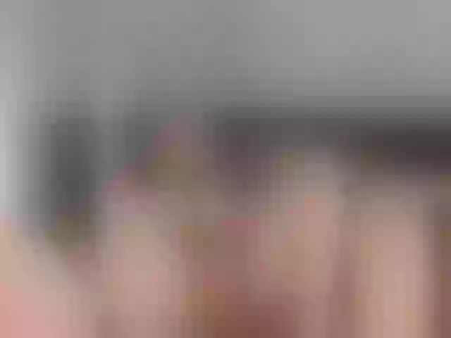 Live sex webcam photo for My-love33 #290400779
