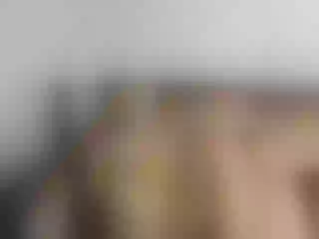 Live sex webcam photo for My-love33 #290554303