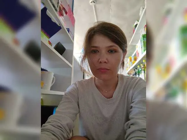 Live sex webcam photo for MyLittlegi #275948249