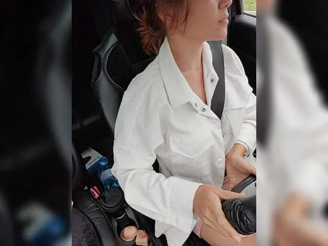 Live sex webcam photo for MyLittlegi #276042402