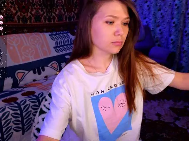 Live sex webcam photo for MyLittlegi #277123534