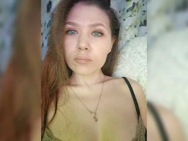 Live sex webcam photo for MyLittlegi #277250570