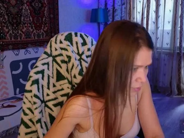 Live sex webcam photo for MyLittlegi #277613893