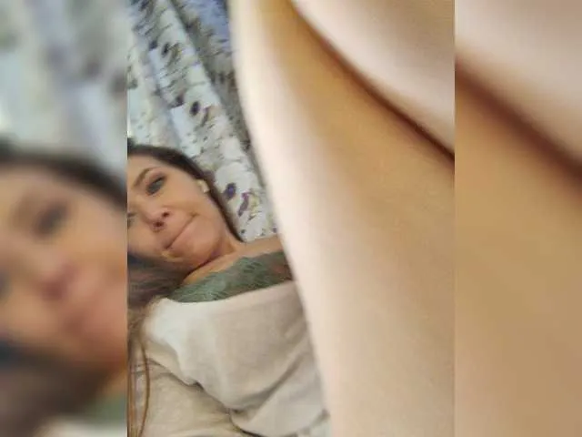 Live sex webcam photo for MyLittlegi #277782742