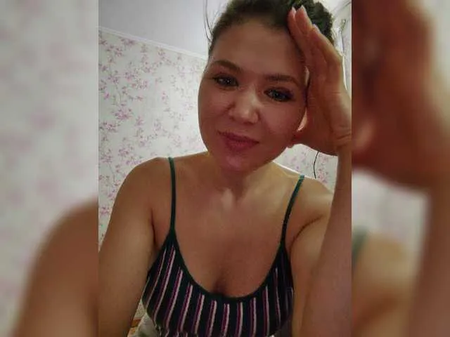 Live sex webcam photo for MyLittlegi #278061883