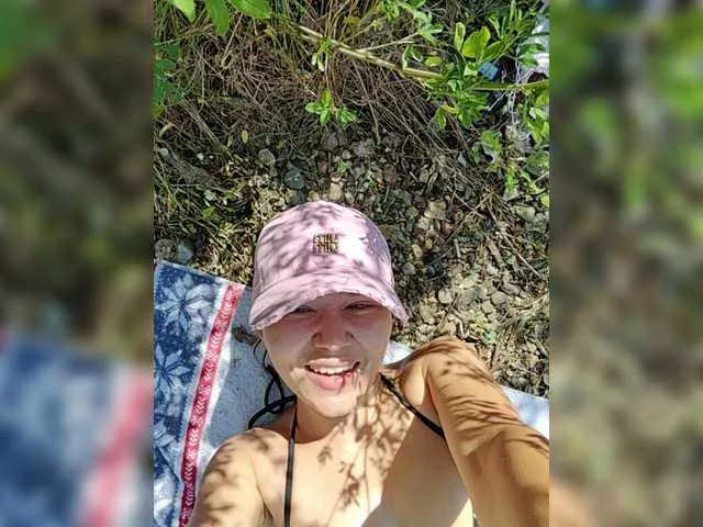 Live sex webcam photo for MyLittlegi #278174034