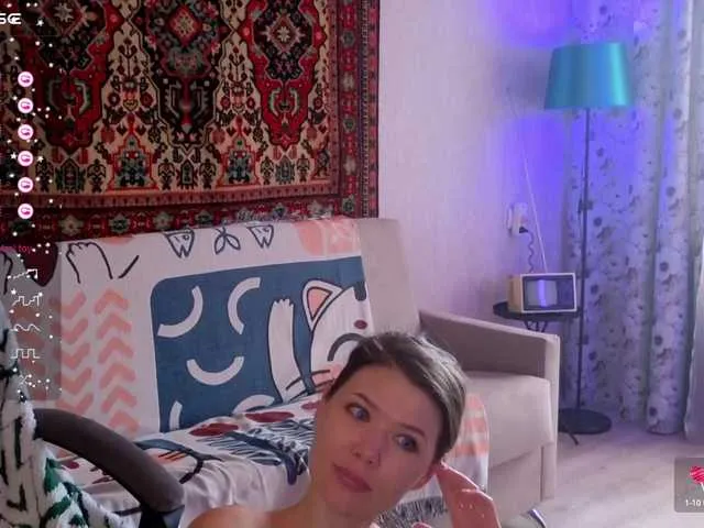 Live sex webcam photo for MyLittlegi #288387443