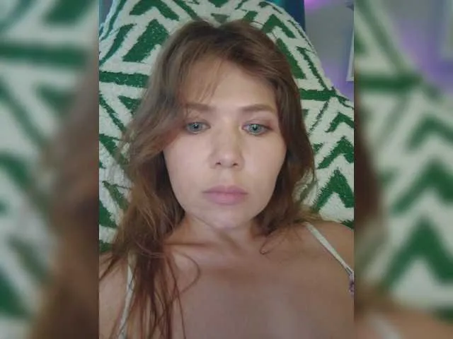 Live sex webcam photo for MyLittlegi #291569894