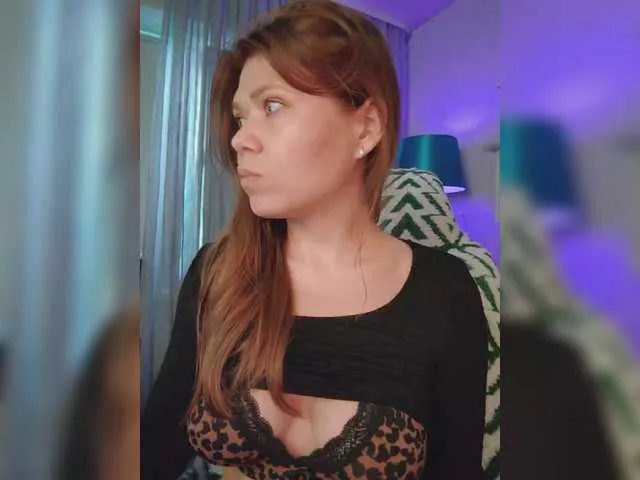 Live sex webcam photo for MyLittlegi #291641934