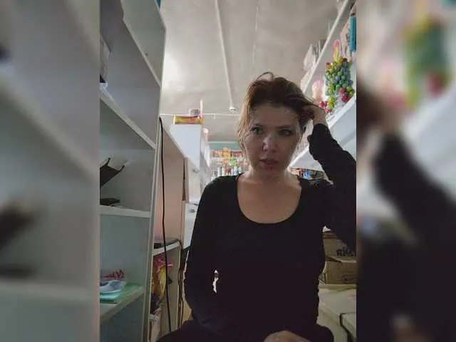 Live sex webcam photo for MyLittlegi #291656091