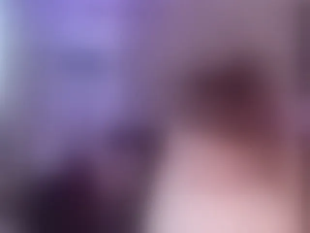 Live sex webcam photo for MyLittlegi #293257401