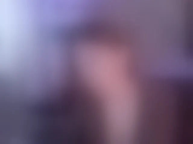 Live sex webcam photo for MyLittlegi #293329921