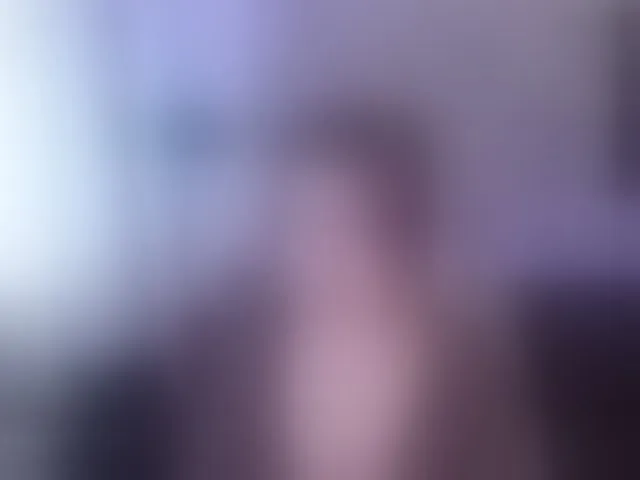 Live sex webcam photo for MyLittlegi #293547507