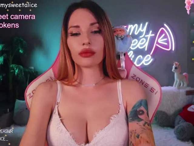 Live sex webcam photo for MySweetAlice #291671682
