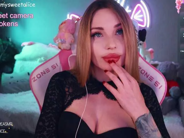 Live sex webcam photo for MySweetAlice #291807080