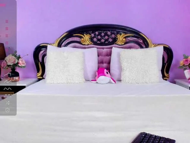 Live sex webcam photo for MyaJensonn #277289641