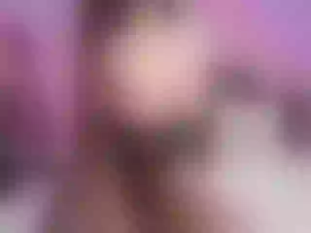 Live sex webcam photo for MyaJensonn #290273300