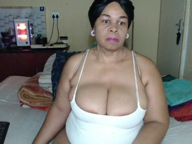 Live sex webcam photo for Mydreamgirrl #290250551