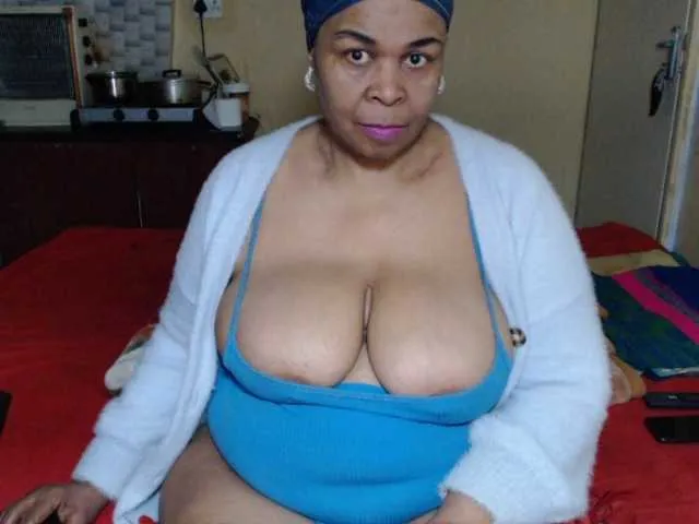 Live sex webcam photo for Mydreamgirrl #291678301