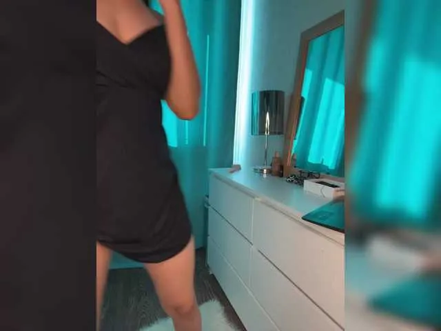 Live sex webcam photo for Myr-kiss #289468350