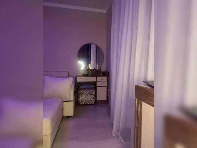 Live sex webcam photo for Myr-kiss #291086221