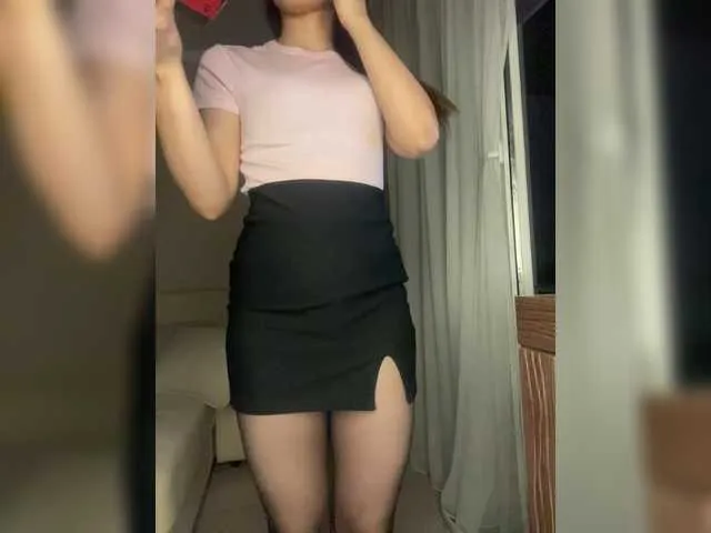 Live sex webcam photo for Myr-kiss #291327517