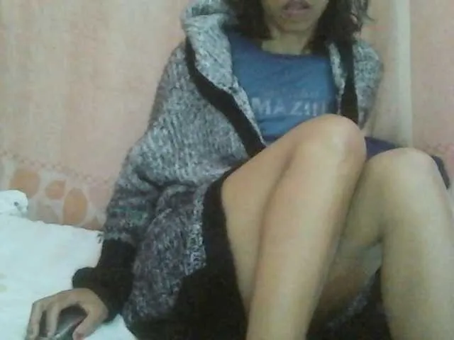 Live sex webcam photo for Myrinaahh #291359287