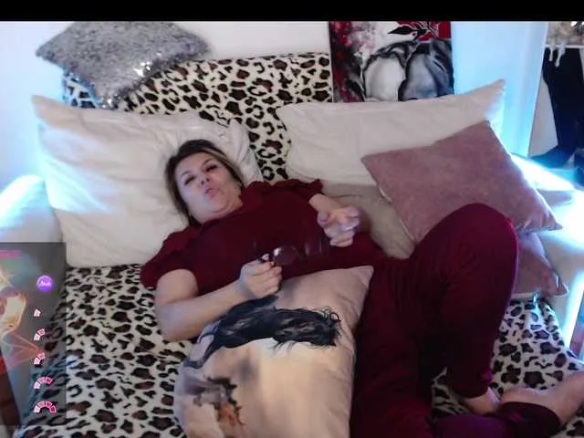 Live sex webcam photo for Myrnasexxx #290843524