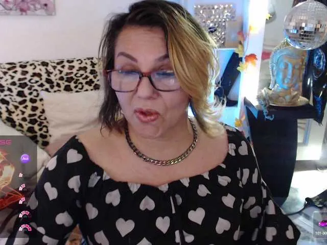 Live sex webcam photo for Myrnasexxx #290885839