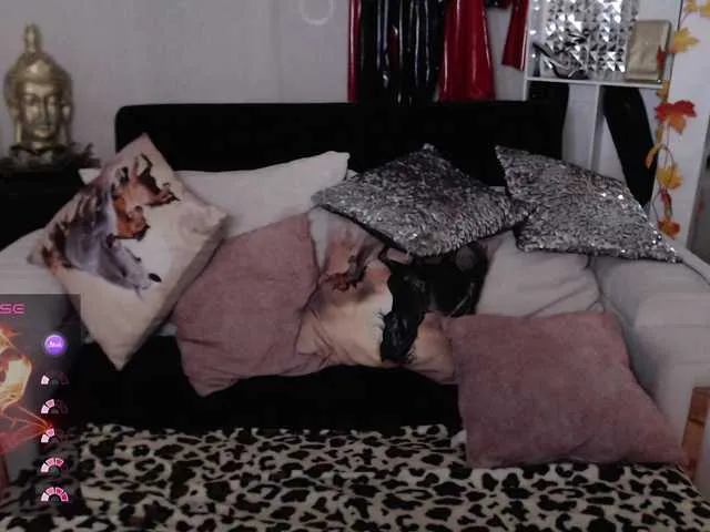 Live sex webcam photo for Myrnasexxx #290922879