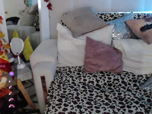 Live sex webcam photo for Myrnasexxx #291054543