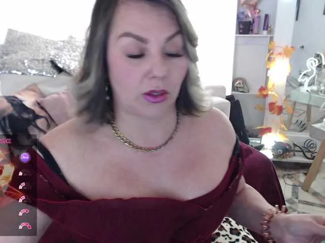 Live sex webcam photo for Myrnasexxx #291140150